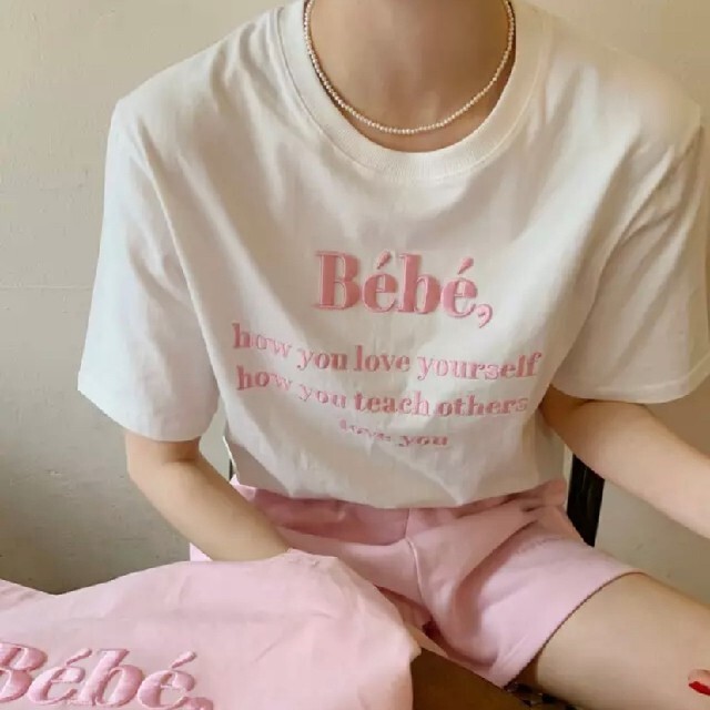 Bebe刺繍ロゴＴシャツ レディースのトップス(Tシャツ(半袖/袖なし))の商品写真