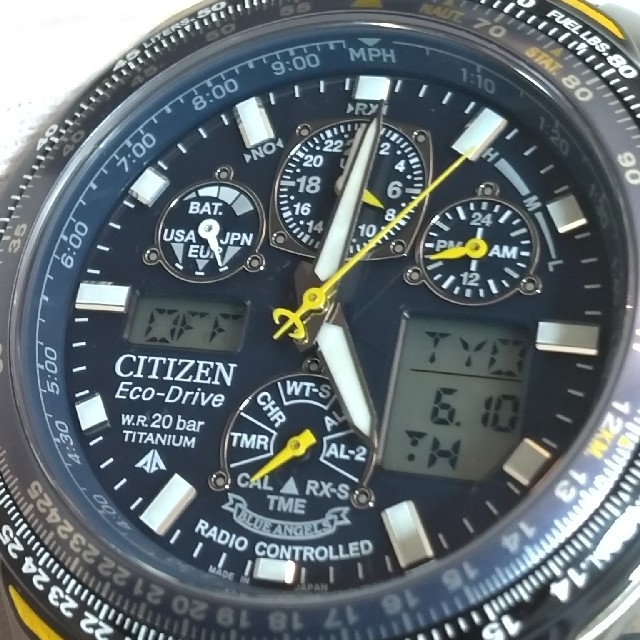 CITIZEN PROMASTER  Eco-Drive  電波時計チタンモデル