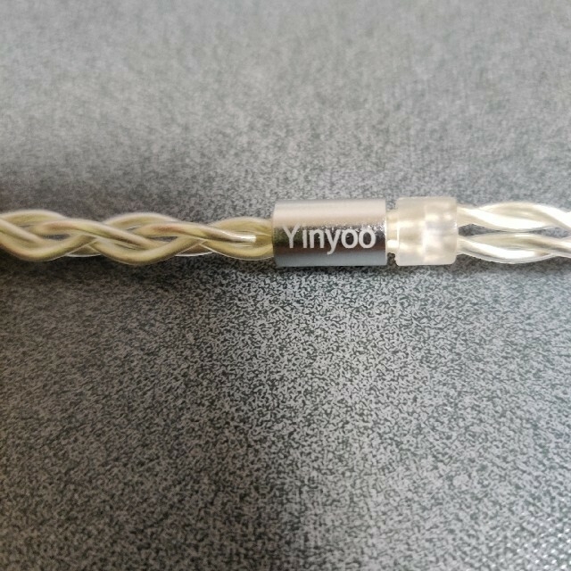 Yinyoo 7N単結晶銅銀メッキ mmcx リケーブル 2.5mm バランス接 スマホ/家電/カメラのオーディオ機器(ヘッドフォン/イヤフォン)の商品写真