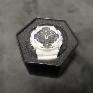 ジーショック(G-SHOCK)のG-SHOCK 白 (腕時計(デジタル))