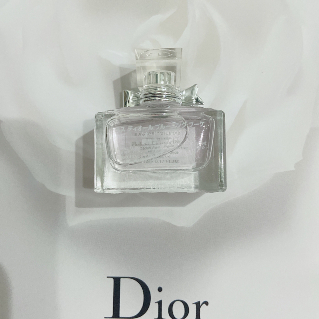 Christian Dior(クリスチャンディオール)のミス ディオール  ブルーミングブーケ　オードトワレ　5ml 新品未使用 コスメ/美容の香水(香水(女性用))の商品写真