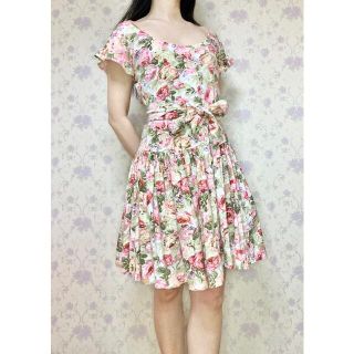 シャビーシックなカントリー調のヴィンテージワンピース💐(ひざ丈スカート)