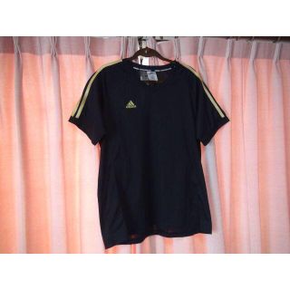 アディダス(adidas)のアディダスの黒のTシャツ（XL)！。.(Tシャツ/カットソー(半袖/袖なし))