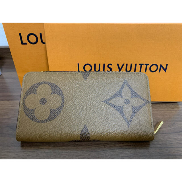 ルイヴィトン モノグラムジャイアント ジッピーウォレットLOUISVUITTON