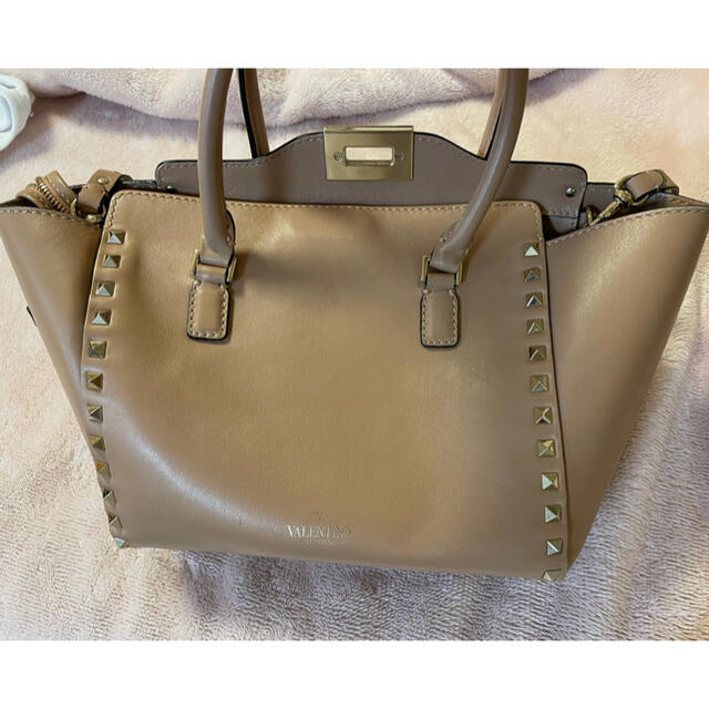 VALENTINO ロックスタッズバッグ VALENTINO ロックスタッズバッグ