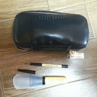 ボビイブラウン(BOBBI BROWN)のポーチ ブラシ付き♡(ポーチ)