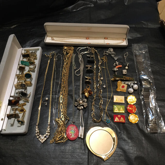女性用アクセサリー詰め合わせ(遺品整理) | gulatilaw.com