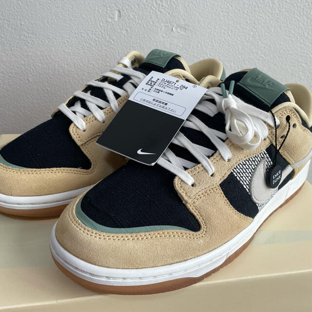 NIKE(ナイキ)のNIKE SB DUNK LOW 庭師　27.5cm US9.5 新品未使用 メンズの靴/シューズ(スニーカー)の商品写真