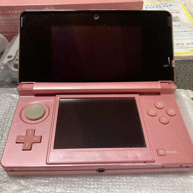 ニンテンドー3DS(ニンテンドー3DS)の★通電確認のみ　新品未使用　ニンテンドー3DS CTR-001 ミスティピンク　 エンタメ/ホビーのゲームソフト/ゲーム機本体(携帯用ゲーム機本体)の商品写真