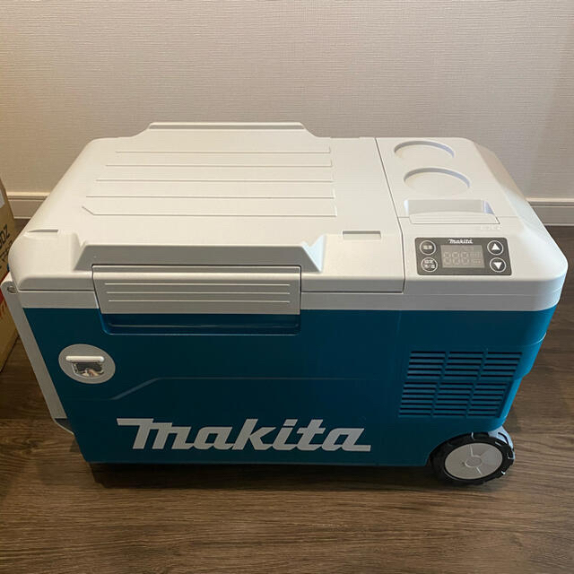 Makita(マキタ)の【新品・未使用】マキタ makita 充電式保冷温庫 CW180DZ スポーツ/アウトドアのスポーツ/アウトドア その他(その他)の商品写真