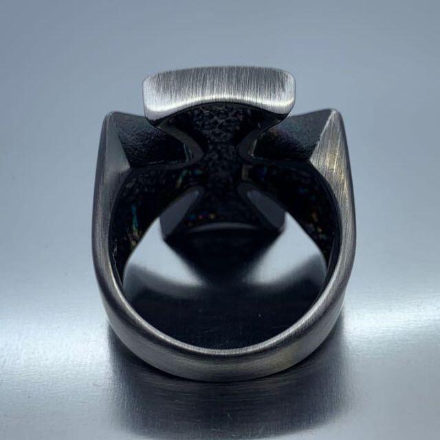 メンズ　十字架　リング　アンティーク加工　ステンレス　ブラックシルバー　19号 メンズのアクセサリー(リング(指輪))の商品写真