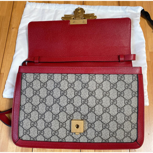 Gucci(グッチ)のGUCCI クイーンマーガレット バッグ 本日限定値下げ レディースのバッグ(ショルダーバッグ)の商品写真