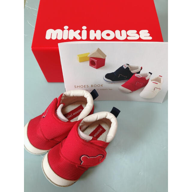 mikihouse(ミキハウス)の【カフェラテ様専用】mikiHOUSE ベビーシューズ　ファーストシューズ　赤 キッズ/ベビー/マタニティのベビー靴/シューズ(~14cm)(スニーカー)の商品写真