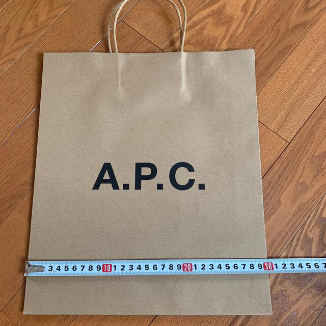 A.P.C(アーペーセー)のAPC 紙袋 レディースのバッグ(ショップ袋)の商品写真