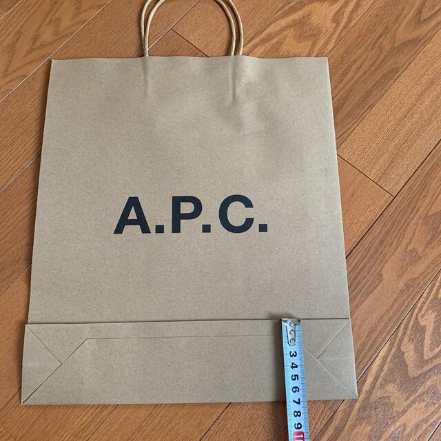 A.P.C(アーペーセー)のAPC 紙袋 レディースのバッグ(ショップ袋)の商品写真