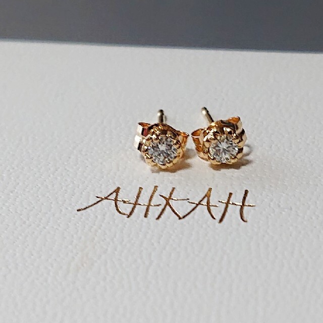 エテAHKAH★アーカー ティアスタッドピアス 一粒ダイヤピアス K18