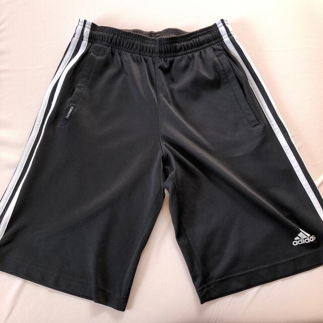 adidas(アディダス)のアディダスハーフパンツ キッズ/ベビー/マタニティのキッズ服男の子用(90cm~)(パンツ/スパッツ)の商品写真