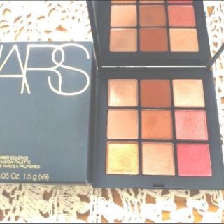 ナーズ(NARS)の美品！NARS 限定 サマーソルスティスアイシャドーパレット(アイシャドウ)