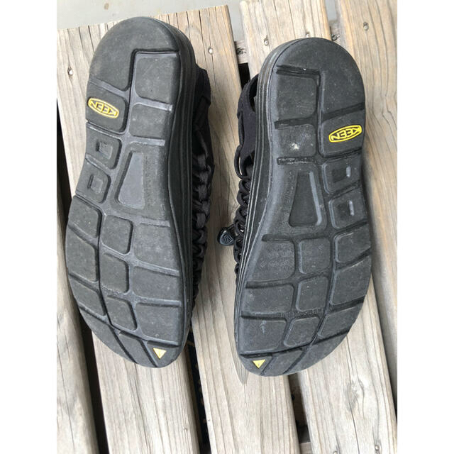 KEEN(キーン)のKEENユニーク サンダルブラック　25.5cm メンズの靴/シューズ(サンダル)の商品写真