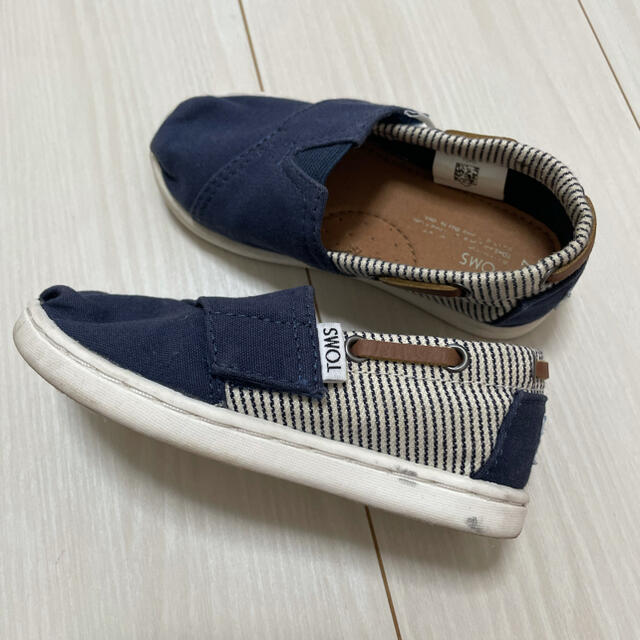 TOMS(トムズ)のTOMSスリッポン 14㌢ キッズ/ベビー/マタニティのベビー靴/シューズ(~14cm)(スリッポン)の商品写真