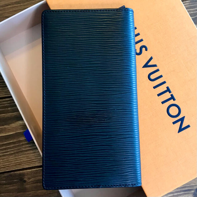 LOUIS VUITTON(ルイヴィトン)のルイヴィトン エピ ポルトカルト クレディ 長財布 札入れ レザー 黒  メンズのファッション小物(長財布)の商品写真