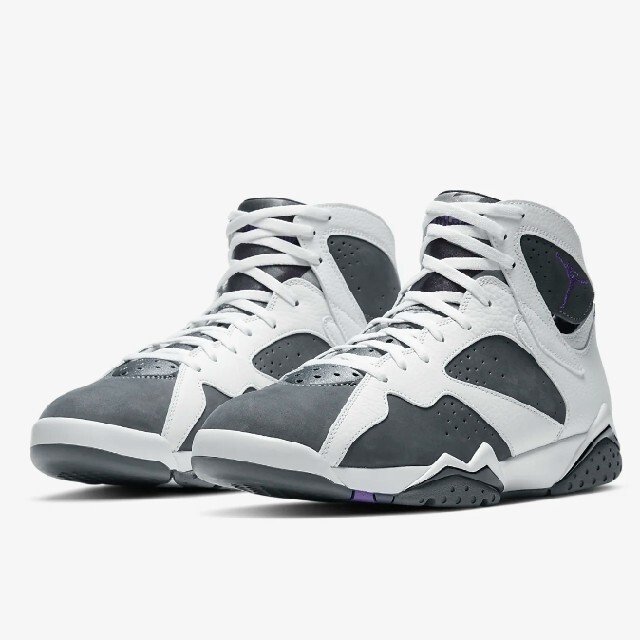 NIKE(ナイキ)のNIKE  AIR  JORDAN  7  RETRO  FLINT メンズの靴/シューズ(スニーカー)の商品写真