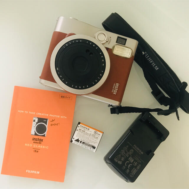 売り出し半額 FUJIFILMインスタントカメラ　チェキ　instax mini90