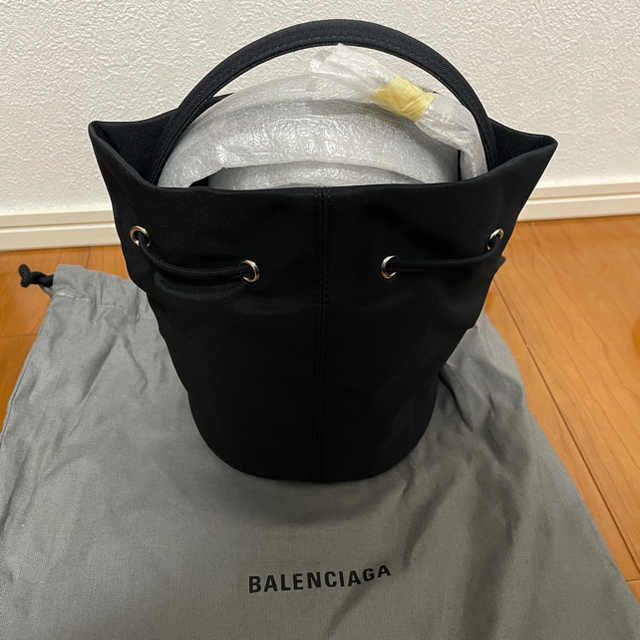 Balenciaga(バレンシアガ)の新品　バレンシアガ ショルダーバッグ WHEEL XS　619458 レディースのバッグ(ショルダーバッグ)の商品写真