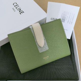 セリーヌ(celine)のセリーヌ ミディアム ストラップ  ウォレット ライトカーキ 折り財布(財布)