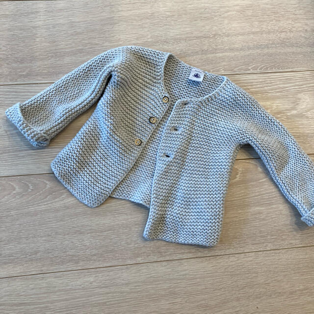 PETIT BATEAU(プチバトー)のふれらさま 専用 プチバトー ニットカーディガン キッズ/ベビー/マタニティのベビー服(~85cm)(カーディガン/ボレロ)の商品写真