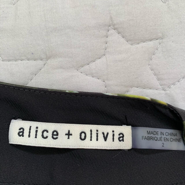Alice +Oliviaスカート