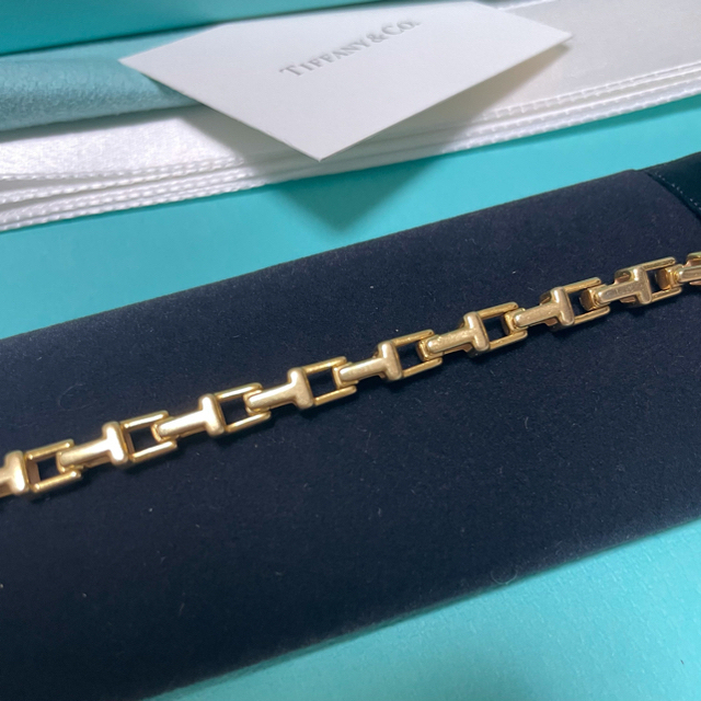 Tiffany & Co.(ティファニー)のTiffany ティファニー K18YG ナローチェーンブレスレット レディースのアクセサリー(ブレスレット/バングル)の商品写真