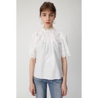 マウジー(moussy)のmoussy LACE EMBROIDERYブラウス(シャツ/ブラウス(半袖/袖なし))