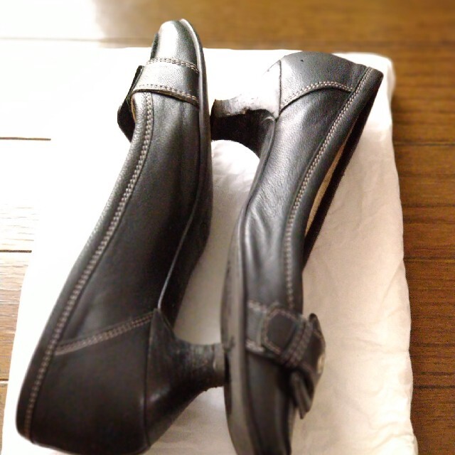 GINZA Kanematsu(ギンザカネマツ)のベルト　パンプス レディースの靴/シューズ(ハイヒール/パンプス)の商品写真