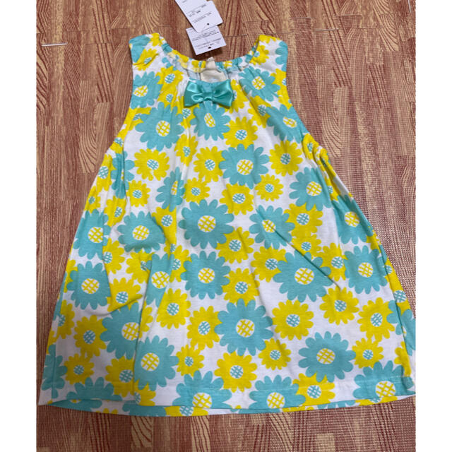 新品　花柄リボンワンピース キッズ/ベビー/マタニティのキッズ服女の子用(90cm~)(ワンピース)の商品写真