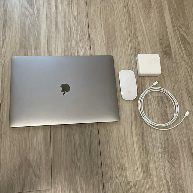 Mac (Apple)(マック)のMacBookpro 16GB/523GB 15インチ スペースグレイ スマホ/家電/カメラのPC/タブレット(ノートPC)の商品写真