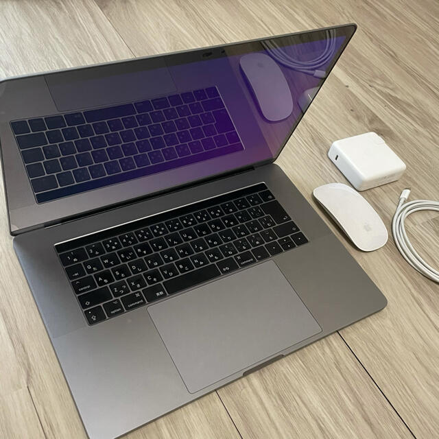 Mac (Apple)(マック)のMacBookpro 16GB/523GB 15インチ スペースグレイ スマホ/家電/カメラのPC/タブレット(ノートPC)の商品写真