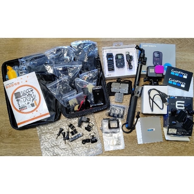 GoPro HERO6BLACK 本体+リモコン+セルカ棒+アクセサリー いいスタイル