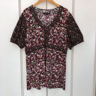 ローラアシュレイ(LAURA ASHLEY)の美品 LAURA ASHLEY ウォッシャブル 花柄 チュニック(L)(チュニック)