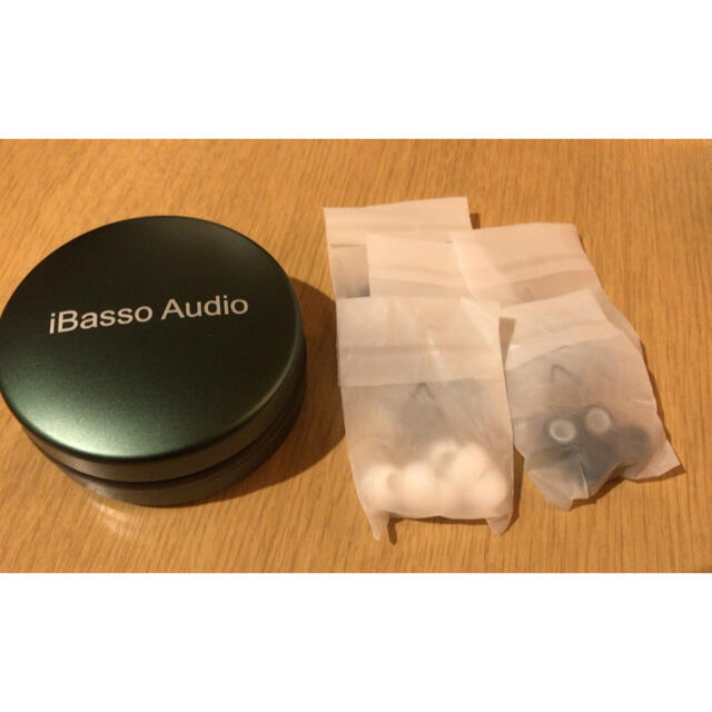 ibasso am05 スマホ/家電/カメラのオーディオ機器(ヘッドフォン/イヤフォン)の商品写真