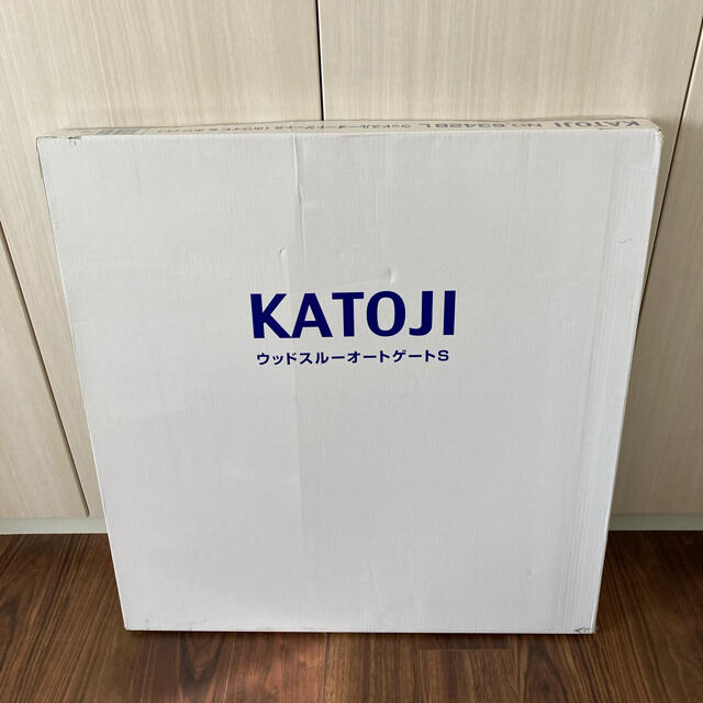 KATOJI(カトージ)のyukinocafe様専用　KATOJI ベビーゲート　新品未開封 キッズ/ベビー/マタニティの寝具/家具(ベビーフェンス/ゲート)の商品写真