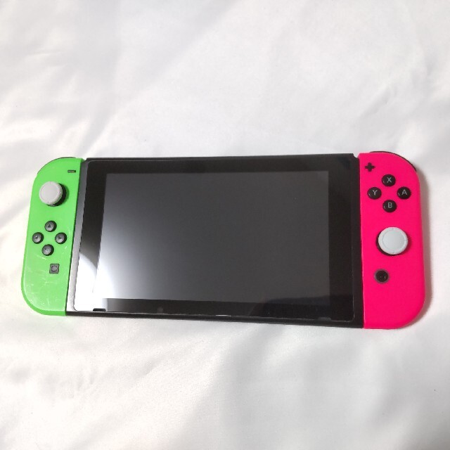 Nintendo Switch(ニンテンドースイッチ)のNintendo Switch 旧型 スプラトゥーンバージョン エンタメ/ホビーのゲームソフト/ゲーム機本体(家庭用ゲーム機本体)の商品写真