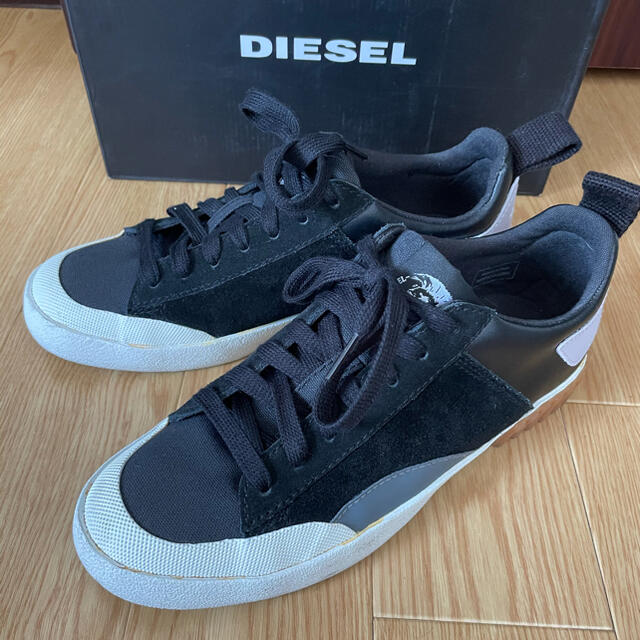 DIESELスニーカー