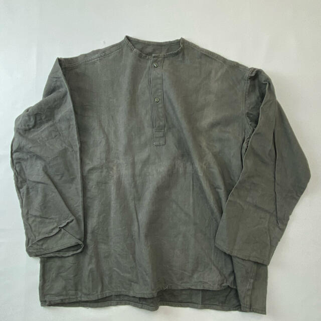 sacai(サカイ)のロシア軍　スリーピングシャツdead2wash セージ　サイズ52-55 M47 メンズのトップス(シャツ)の商品写真