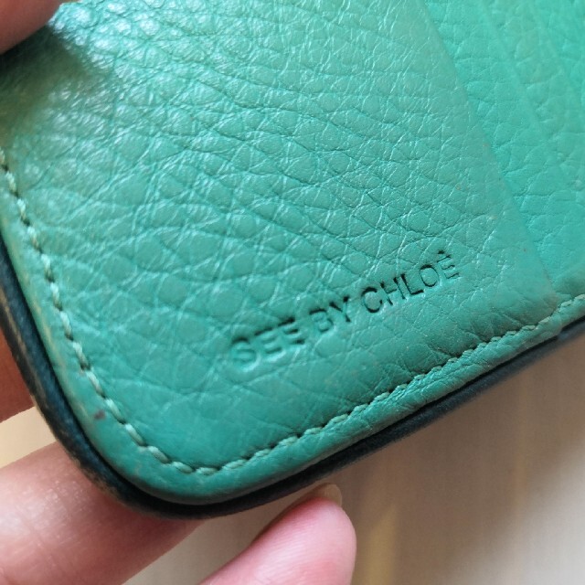 SEE BY CHLOE(シーバイクロエ)のSEE BY CHLOE 二つ折り財布　正規品 レディースのファッション小物(財布)の商品写真
