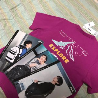 フィラ(FILA)のクリアファイル付きFILA コラボＴシャツ(Tシャツ/カットソー(半袖/袖なし))