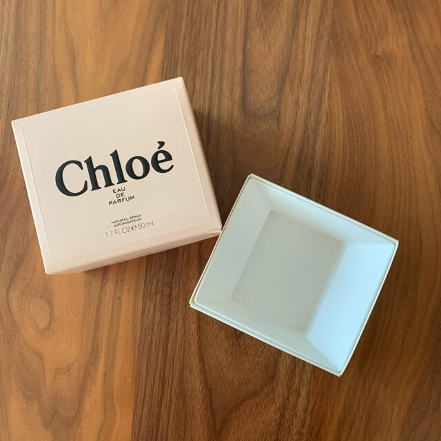 Chloe(クロエ)のクロエ　オードパルファム　空き箱 コスメ/美容の香水(香水(女性用))の商品写真