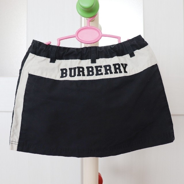 BURBERRY(バーバリー)のバーバリー ロゴ スカート 100 ブラック キッズ/ベビー/マタニティのキッズ服女の子用(90cm~)(スカート)の商品写真