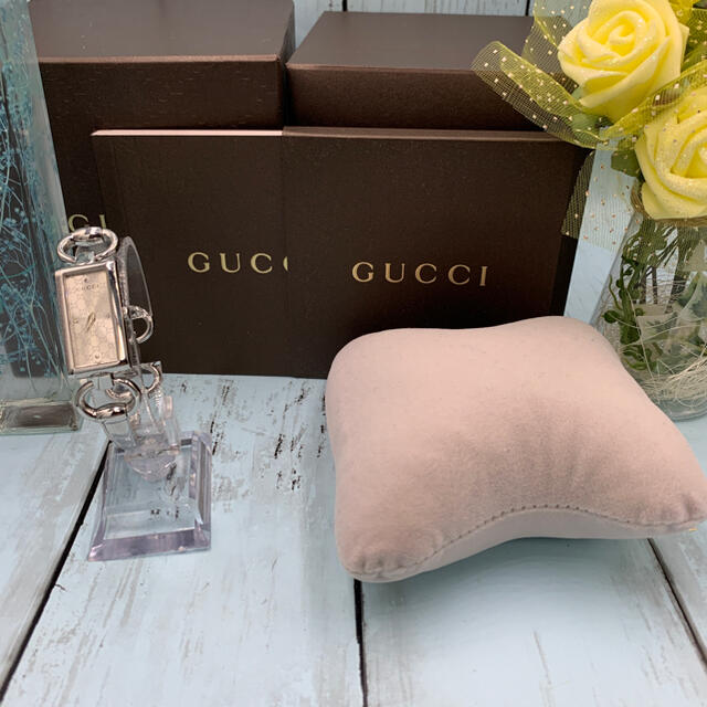 Gucci(グッチ)のGucci YA119507 トルナヴォーニ シルバー GG柄 4Pダイヤ レディースのファッション小物(腕時計)の商品写真