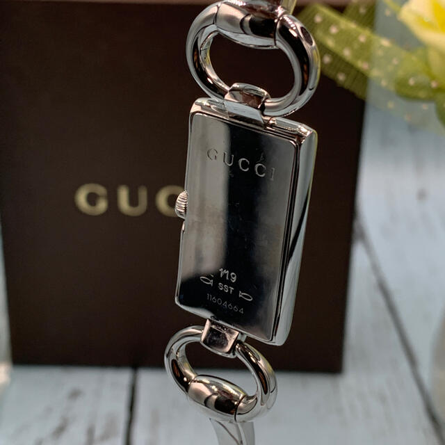 Gucci(グッチ)のGucci YA119507 トルナヴォーニ シルバー GG柄 4Pダイヤ レディースのファッション小物(腕時計)の商品写真